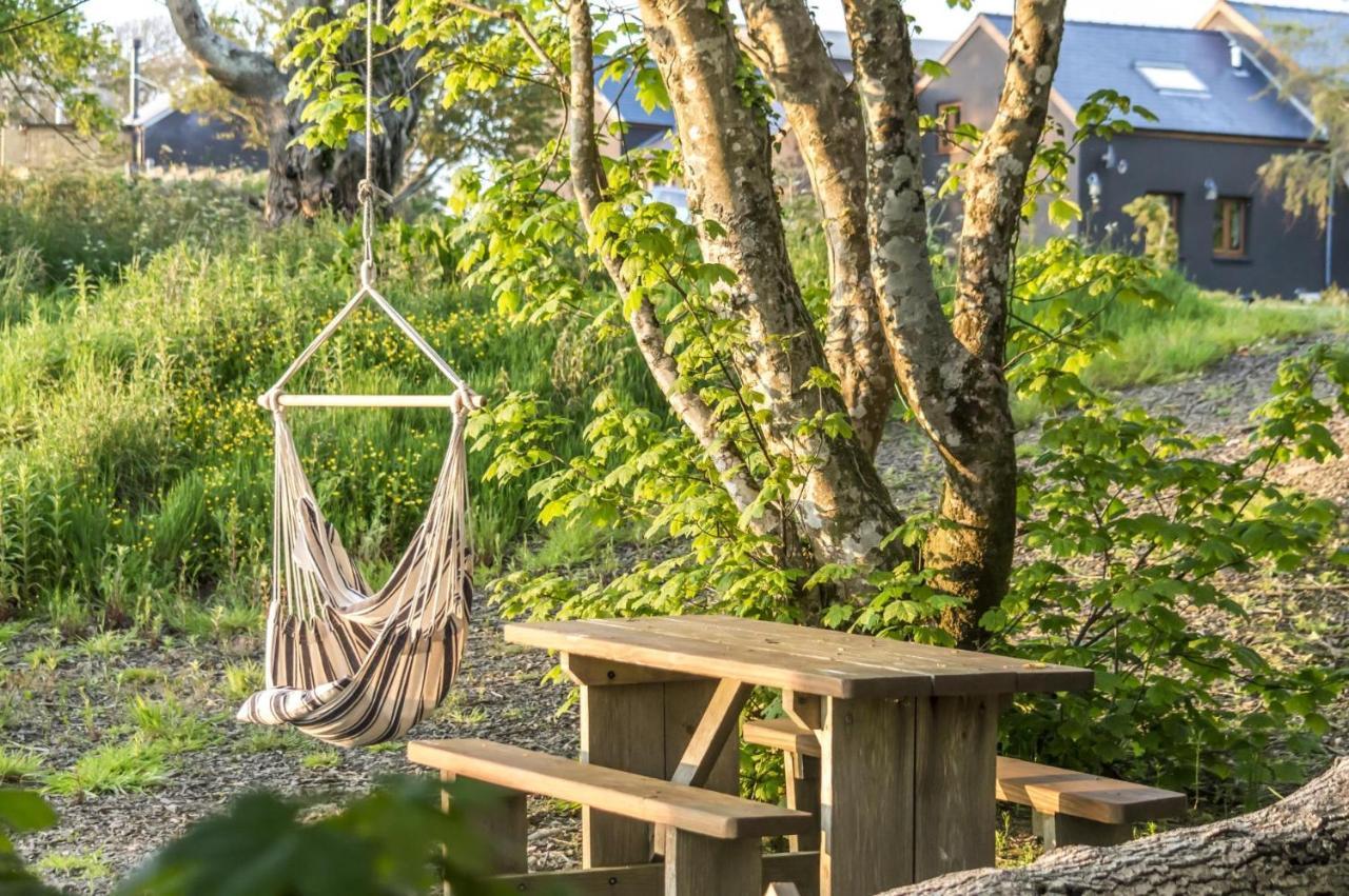 Foxglove - Luxurious Barn Conversion - Blossom Farm Johnston エクステリア 写真